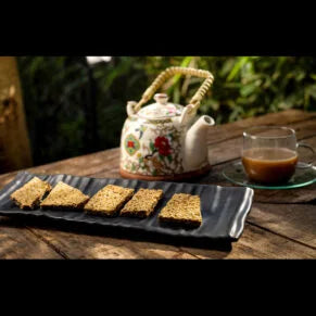 The World's Crunchiest Treat: Gur Kadaka Til Gajak